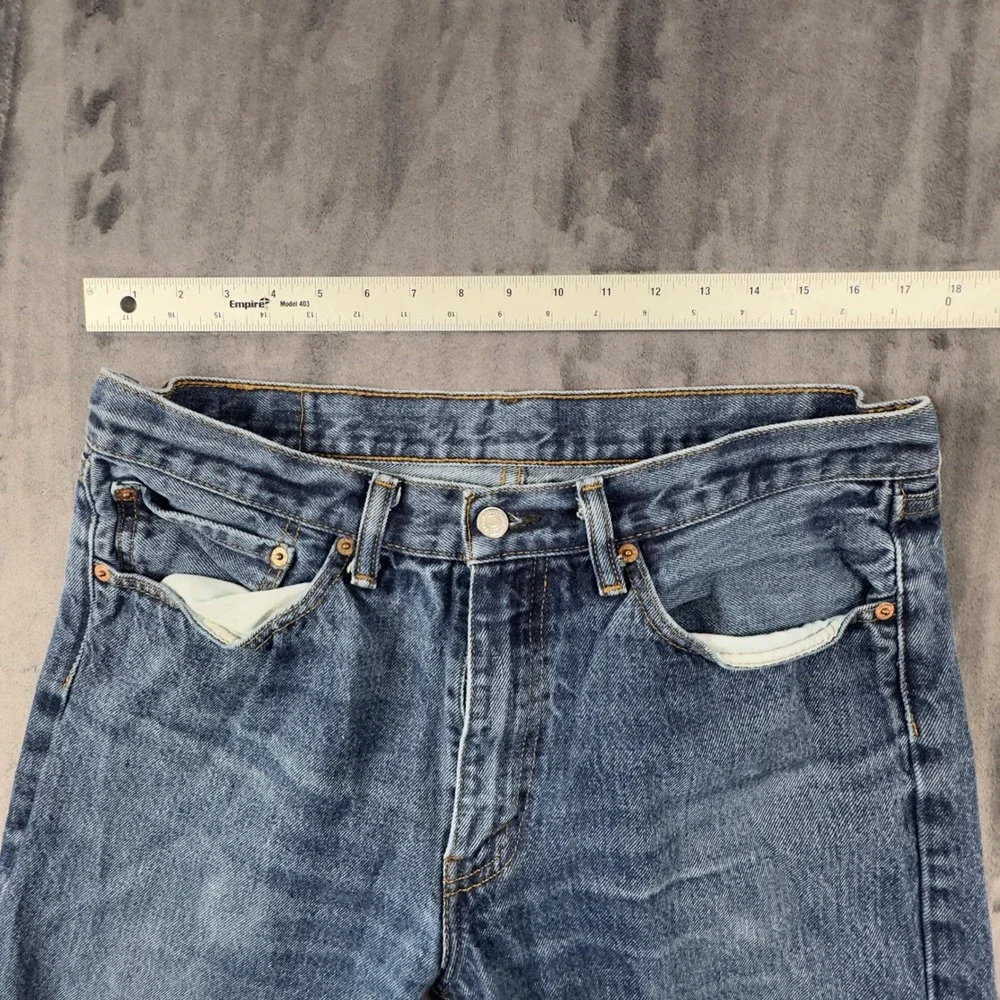 Levi's 505 Regular Fit Jeans Mens 34x30 Blue Medium Wash Straight Leg 00505-0216